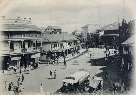 Ahmed Dawood established his own business in Bombay (now Mumbai)